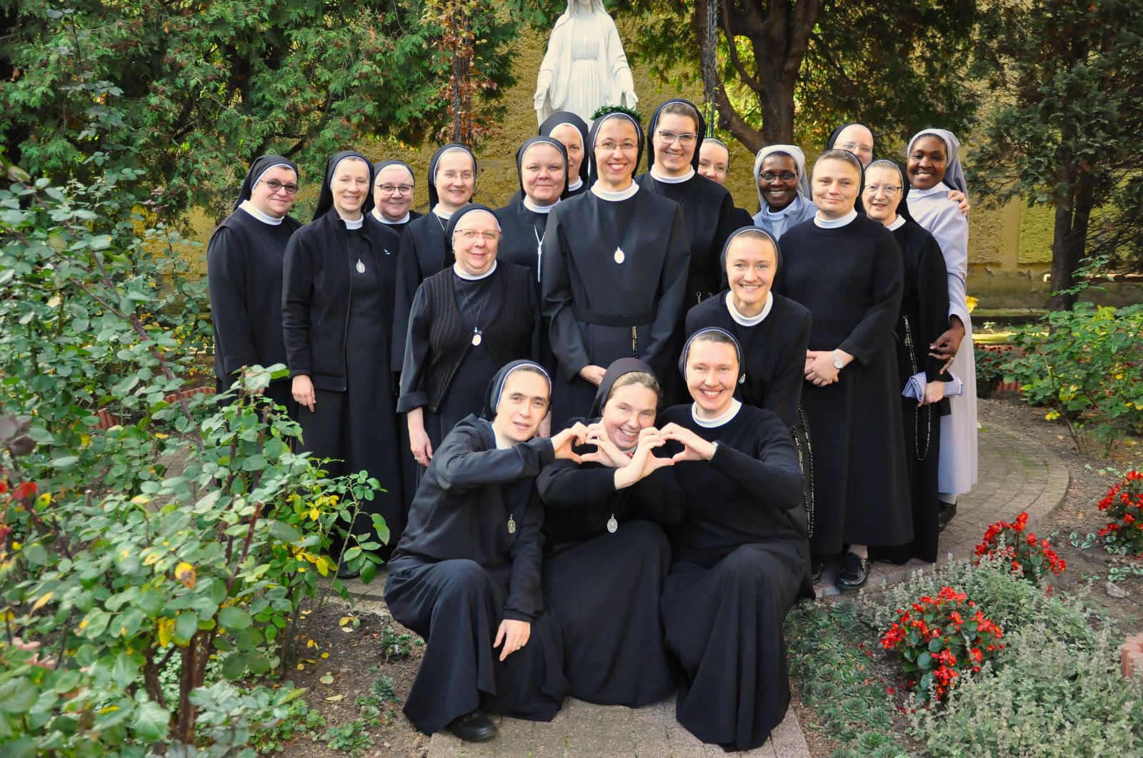 Pierwsze śluby zakonne