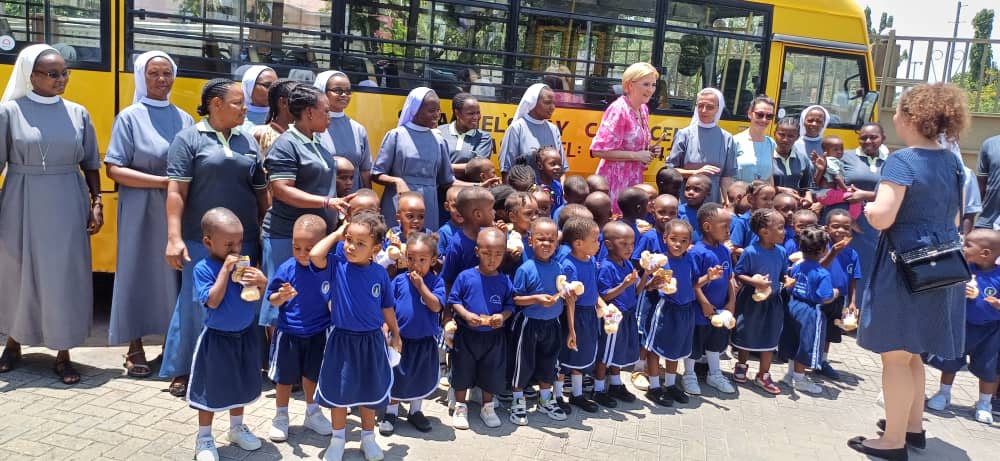 Małżonka Prezydenta Polski z wizytą u naszych sióstr w Tanzanii