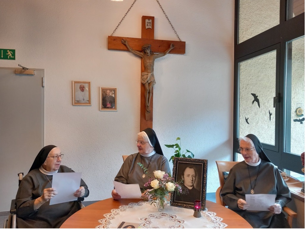 Gespräch in unserem Konvent auf dem Klosterberg in Cochem