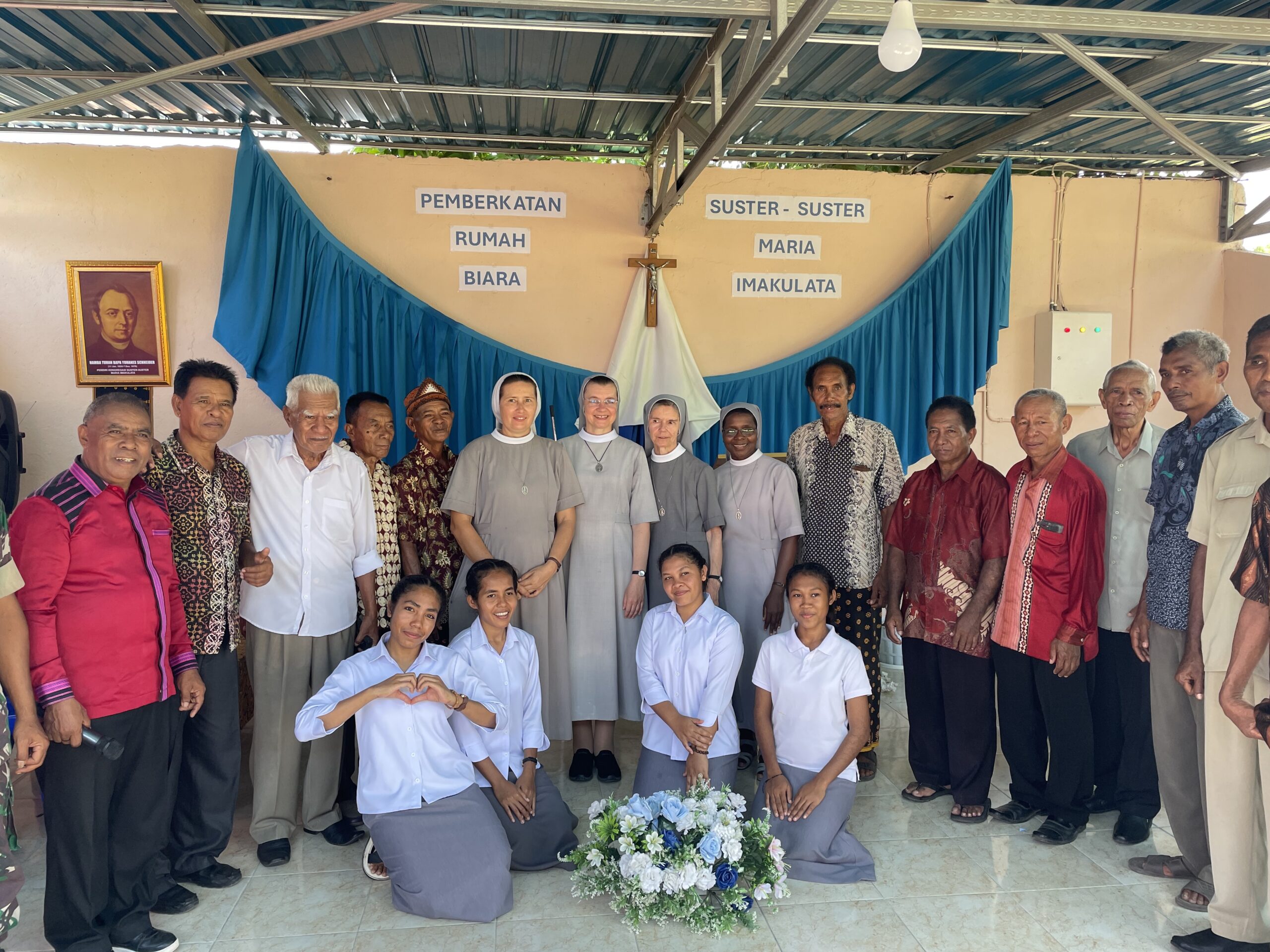 Einweihung unseres ersten Hauses in Indonesien